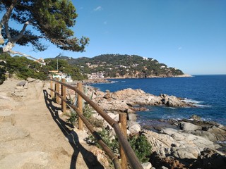 Fototapeta na wymiar costa brava Girona playa Llafranc Camino de ronda