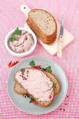Leberwurst- Butterbrot