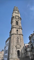 Fototapeta na wymiar Tour des Clercs (Torre dos Clérigos) de Porto, Portugal 