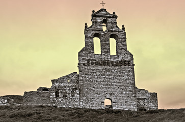 Church in ruins in Mota del Marques