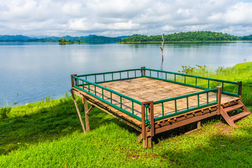 Obraz premium Beautiful landscape view of hill and mountain with cloud sky.