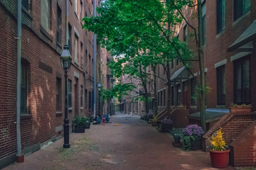 Fototapeta na wymiar Streets and Houses in North End, Boston, USA