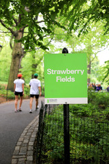 アメリカ合衆国 ニューヨーク ストロベリーフィールズ