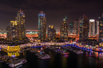 Fototapeta na wymiar Dubai Marina skyline at night