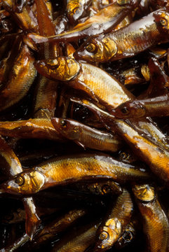 わかさぎの紅梅煮作り