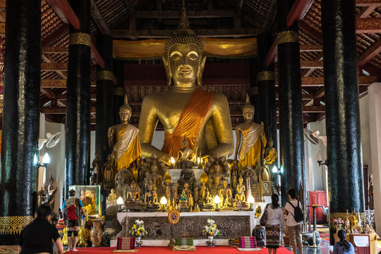 Laos - Luang Prabang - Wat Visounnarath