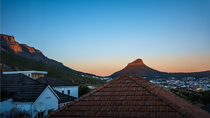 Naklejka premium Lions Head from Walmer Estate at Sunrise