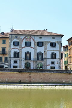 The river Arno in Pisa, Italy