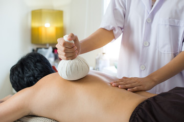 Obraz na płótnie Canvas Thai massage,Back Massage to Relax, Spa