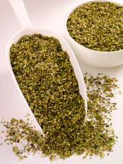 WILD OREGANO IN SCOOP