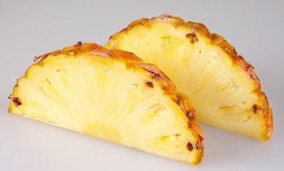 PINEAPPLE SLICES
