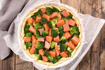 salmon and broccoli quiche