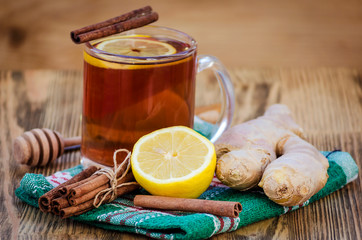 tea with lemon and ginger