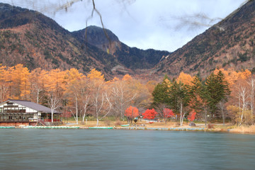 Fototapeta na wymiar 湯ノ湖（栃木県・日光市）