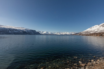 Fototapeta na wymiar Fjord vue Laponie 2