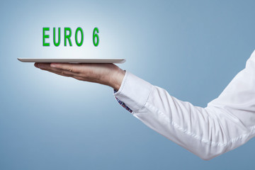 Tablet mit dem Wort Euro 6