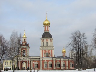 Fototapeta na wymiar Russia, Moscow, Sviblovo estate, temple