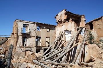 Ruinas de la ciudad bombardeada de Belchite en guerra civil española.