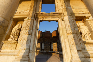 Fototapeta premium Public places A world heritage ephesus library in the historic city of Turkey.