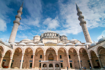 Fototapeta na wymiar View of the majestic Suleiman Mosque patio, Istanbul, Turkey.