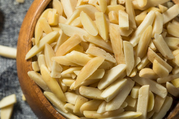 Raw Organic Slivered Almonds