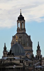 Dresdner Frauenkirche mit Albertinum