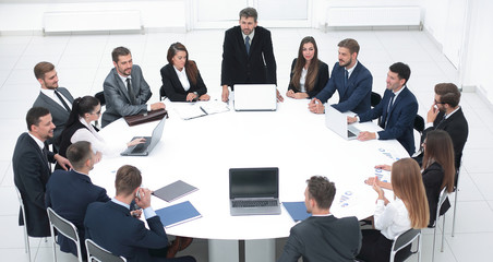 Fototapeta premium businessman speaking on a proposal in the negotiations.