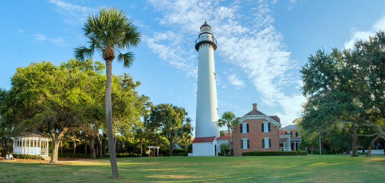 Lighthouse in the early morning on St Simons Island, GA