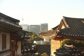 Obraz premium Bukchon Hanok Village in Seoul, South Korea