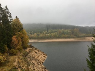 stausee im schwarzwald in deutschland