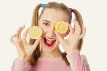 girl with lemon