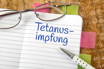 Eintrag im Notizbuch: Tetanusimpfung