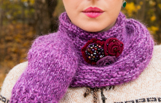 Autumn knitted accessories for women