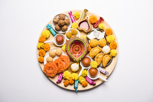Diwali Sweets Images – Browse 205,125 Stock Photos, Vectors, and Video |  Adobe Stock