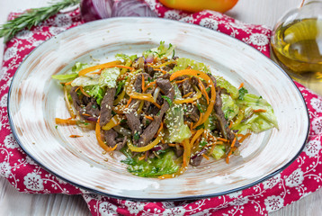 Thai Salad Marbled beef, iceberg lettuce, onions, carrots, Bulgarian pepper, greens, soy sauce