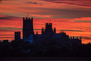 Fototapeta premium Sunset behind Ely Cathedral, 23rd June 2018