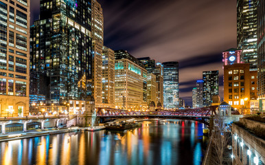 Fototapeta na wymiar Chicago skyline at night 