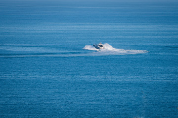 speed boat on sea
