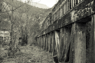 Vieja fabrica abandonada
