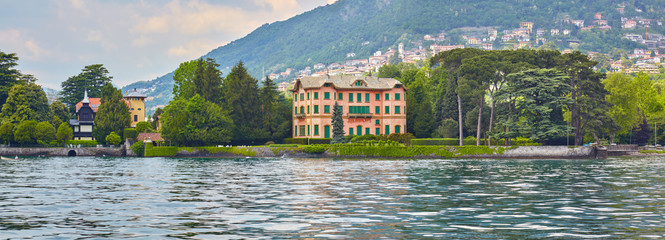 Comer See-Panorama bei Cernobbio
