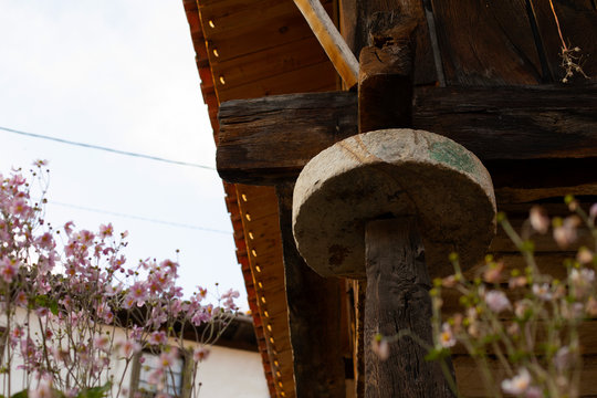 Below view of an horreo