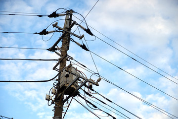 電信柱と青空