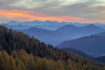 Fototapeta na wymiar Herbst in Tirol