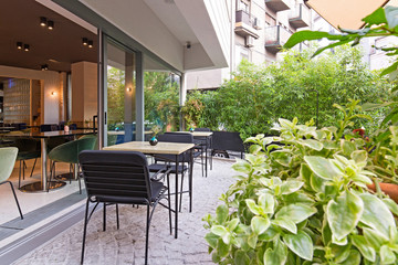Garden restaurant in city center