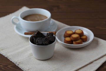 コーヒー クッキー ティータイム テーブル