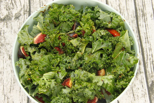 Salade de khale aux figues
