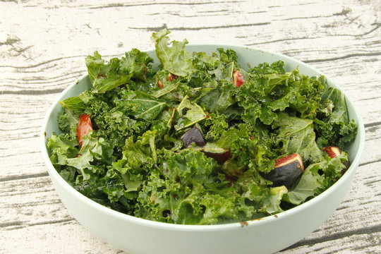 Salade de khale aux figues