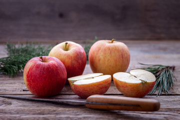Red apples