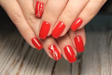 glamorous manicure design