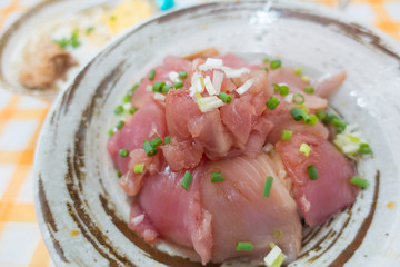 まぐろ丼